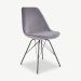 UP spisebordsstol, grå velour & sorte ben set fra skrå vinkel