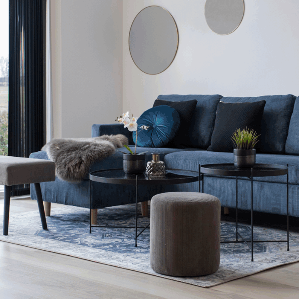 isabella-armchair-light-grey-fabric-natural-legs-interiorr